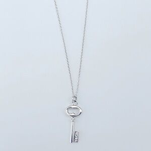 Tiffany & Co Sterling Silver Mini Oval Skeleton Key Pendant on 16” Chain